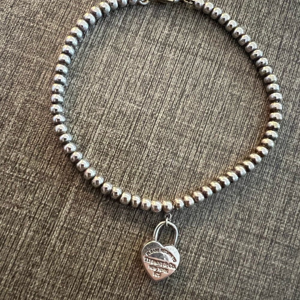 Return to Tiffany sterling silver 6 1/2 inch bracelet.